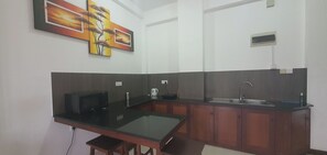 Private kitchen - Mount Apartments Colombo (Dehiwala-Mount Lavinia)