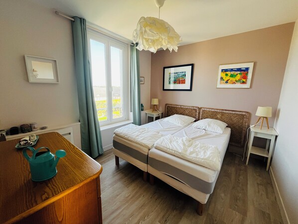 3 bedrooms, WiFi