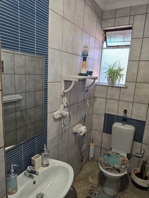 Shower, rainfall showerhead, designer toiletries, bathrobes