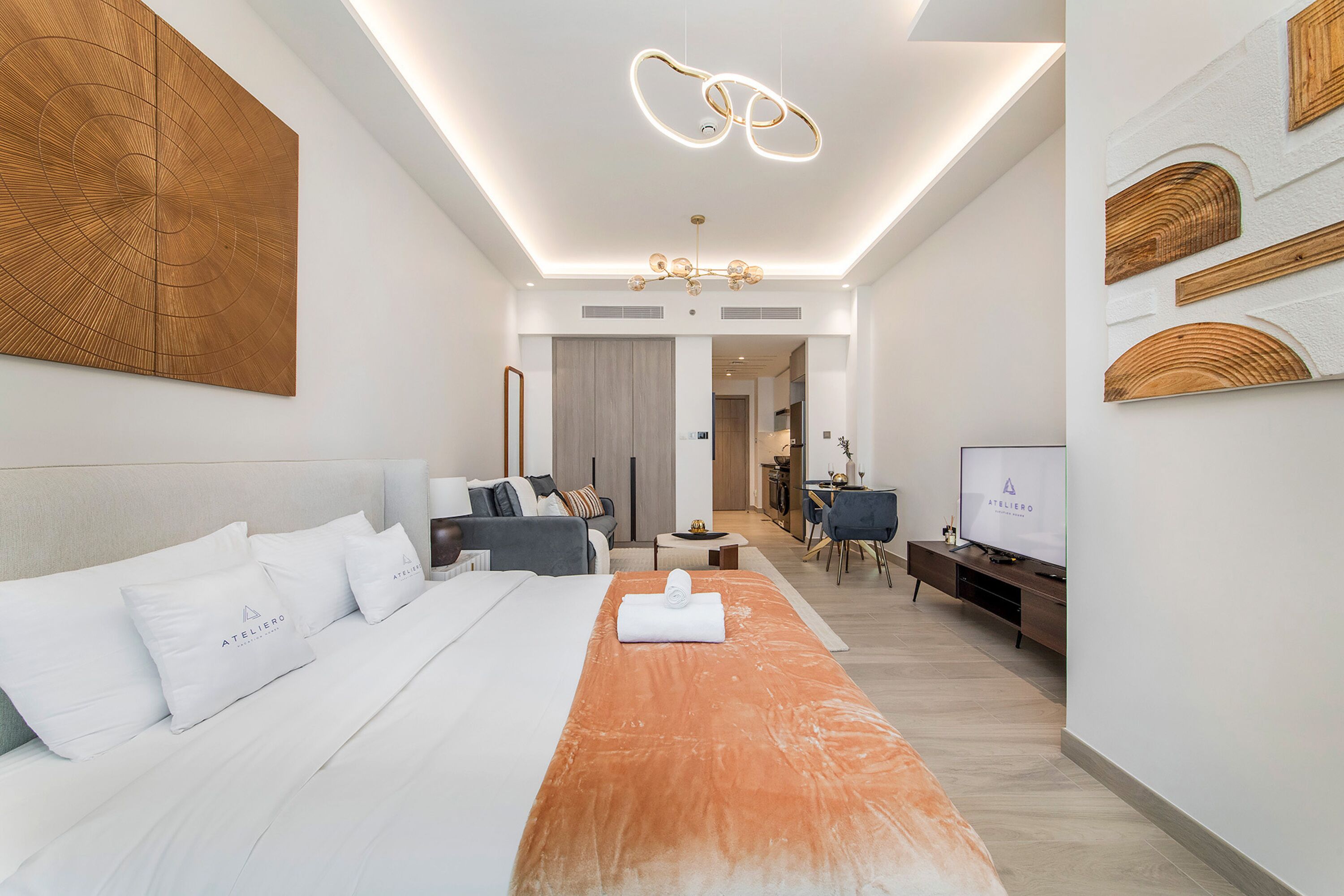 Superior Studio, City View | Blackout curtains, iron/ironing board, free WiFi