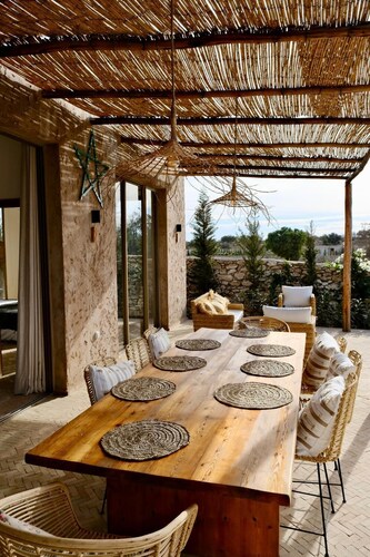 3-bedroom Beldi villa and pool in between Ghazoua and Sidi Kaouki with WiFi, AC.
