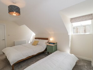 2 bedrooms, individually decorated, individually furnished, free WiFi - The Coach House (Castle Cary)