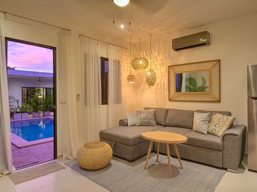 Casita Azalea Blanca - Stylish 1br/ba near Centro