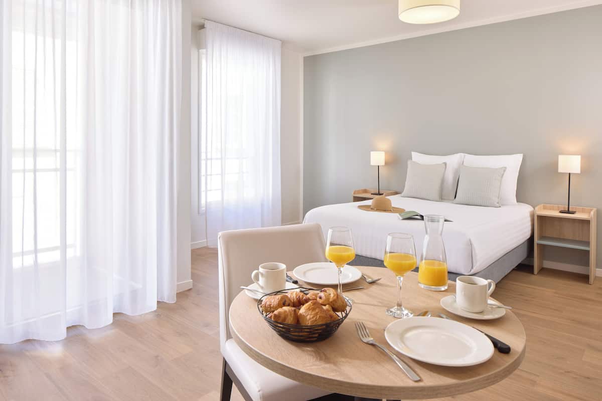 1 chambre, Wi-Fi gratuit, draps fournis