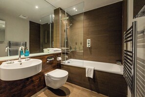 Bathroom - Your Apartment - Tower of London (London)