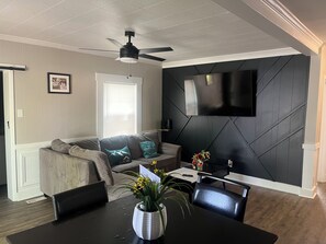 Smart TV - Mimosa house (Goldsboro)