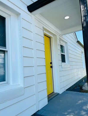 Exterior detail - Mimosa house (Goldsboro)