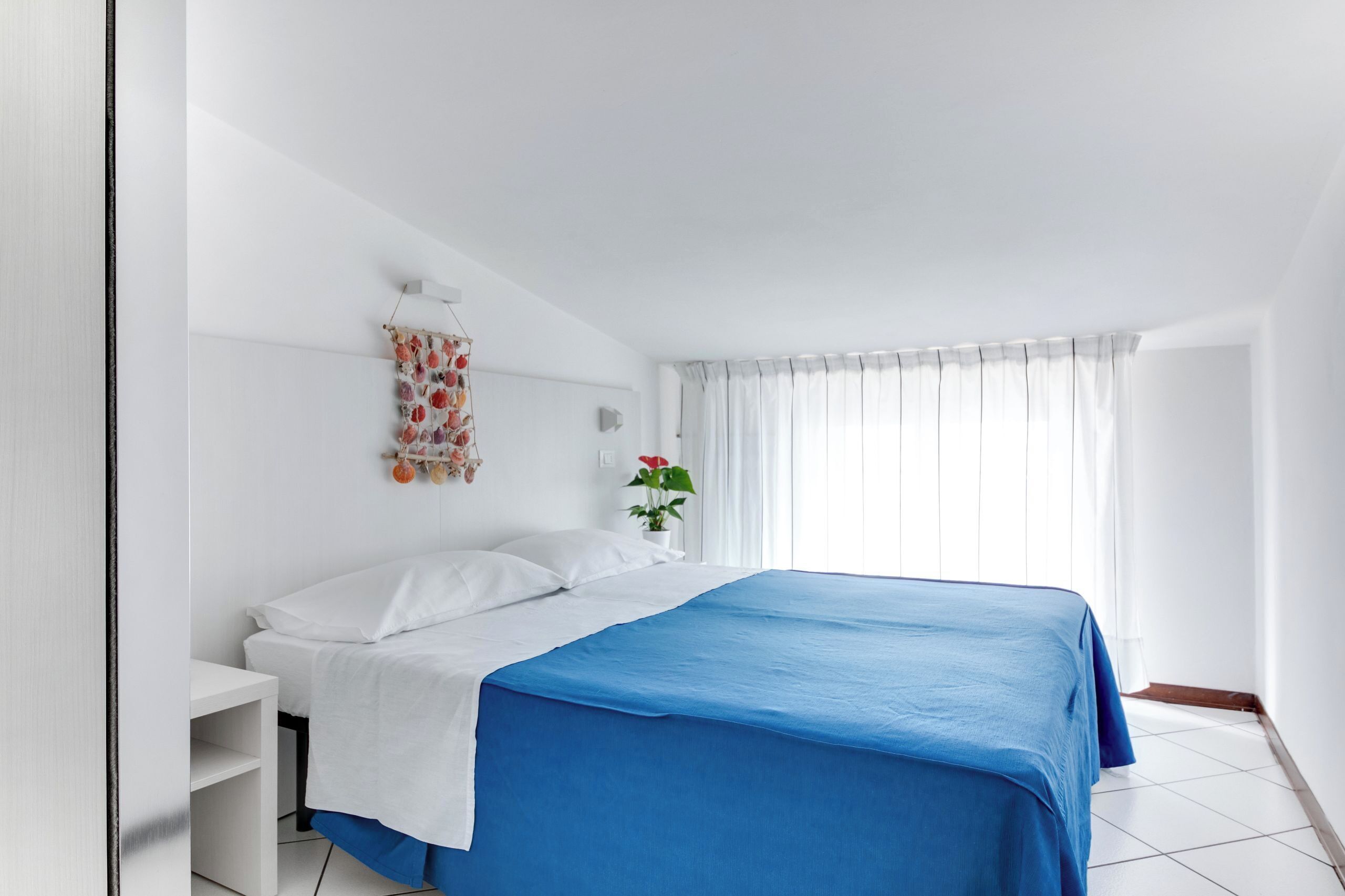 2 makuuhuonetta, silitysrauta/-lauta, Wi-Fi, vuodevaatteet