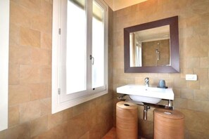 Bathroom - ATTICO SAVORGNAN (Venice)