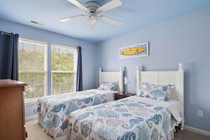 4 bedrooms, free WiFi, bed sheets