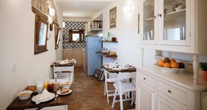 Alley effe| Petra: Corner of paradise in the heart of the historic center