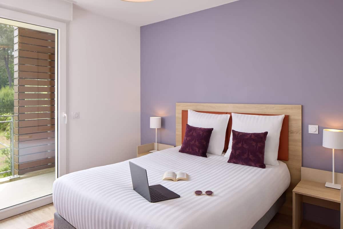 Wi-Fi gratuit, draps fournis