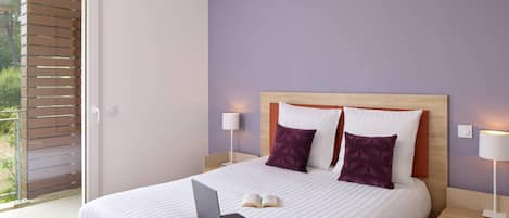 4 adultes - 1 grand lit et 1 canapé-lit | Lits bébé (gratuits), Wi-Fi gratuit, draps fournis