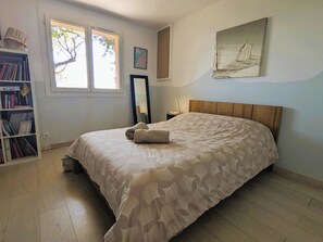 4 bedrooms, iron/ironing board, WiFi - Family house in quiet and residential area (Hyères)