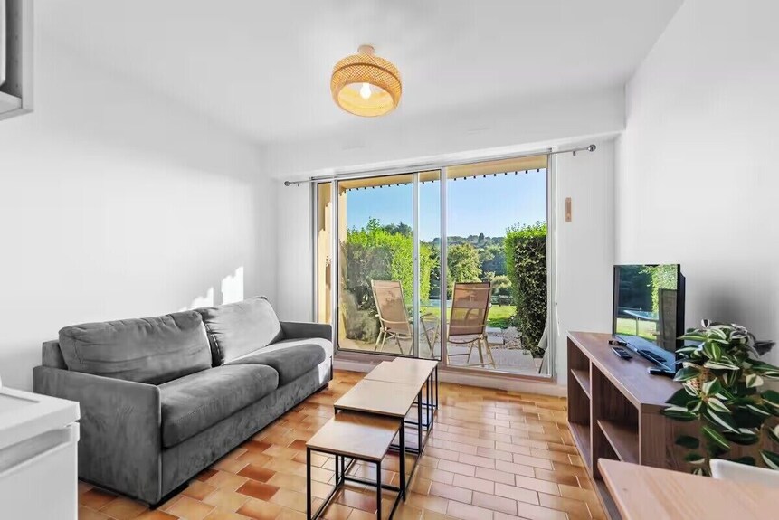 Apartment With View On The Golf Of Houlgate - Houlgate
