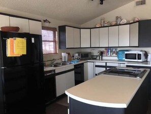 Microwave, oven, stovetop, dishwasher