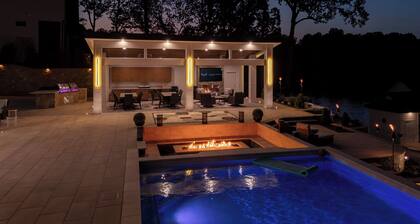Suite Retreat - Smith Mountain Lake Resort Home