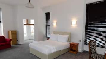 Superior Double Room, Sea View | In-room safe, desk, iron/ironing board, free WiFi