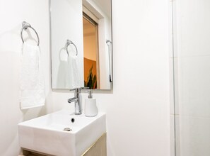 Hair dryer - Loft with 2 beds and garden view (Medellín)