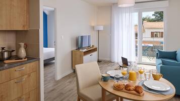 Apartment 1 Bedroom | Free WiFi, bed sheets