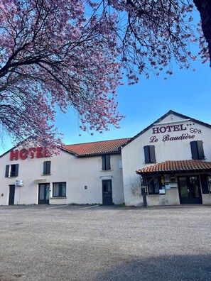 View from property - Maison Legate (Saint-Beauzire)