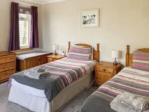 3 bedrooms, free WiFi, bed sheets