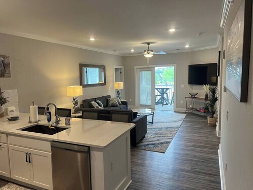 Luxury Crow Creek Condo on 18hole golfcourse