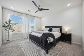 3 bedrooms, iron/ironing board, WiFi, bed sheets