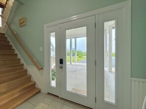 Interior - The Vida Sol! Steps to the Ocean. Sound views, Sunsets, Pier + Kayak launch (North Topsail Beach)