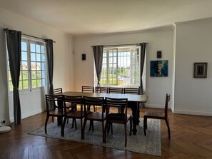 Dining - Charming house on the banks of the Cher, near Beauval and the Châteaux de la Loire (Selles-sur-Cher)