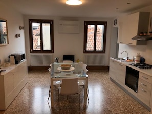 Apartment | Private kitchen | Electric kettle