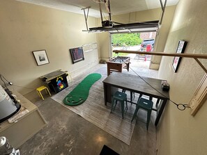 Spielezimmer