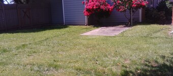 Cozy home in Salem near I-5.