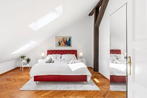 1 bedroom, in-room safe, iron/ironing board, free WiFi