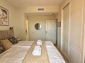 2 bedrooms, iron/ironing board, travel cot, WiFi