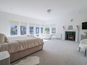 5 slaapkamers, individueel gedecoreerd, individueel gemeubileerd