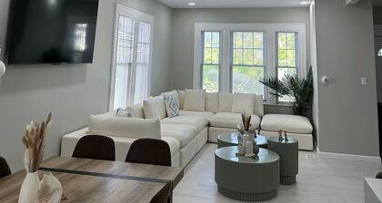 Family Home|Pool|HotTub|Near Lighthouse Point Park