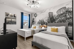 9 室のベッドルーム、旅行用ベビーベッド、WiFi、ベッドシーツ
