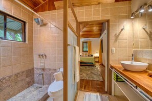 Shower, hair dryer - Beachfront Home in Punta Uva - A/C & Starlink (Puerto Viejo de Talamanca)