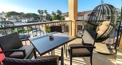 Apartment 'Suite 3' with Shared Pool, Wi-Fi and Air Conditioning