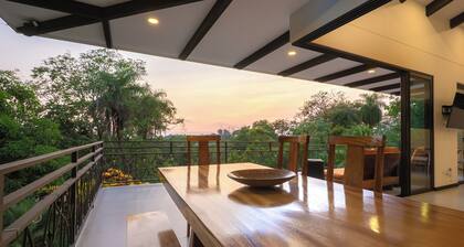 Private 3Bdrm 3.5Ba Jungle Home w/Pool near Manuel Antonio