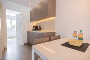 Dining - Apartment 'Standard 3' with Shared Pool, Wi-Fi and Air Conditioning (Cala Agulla)