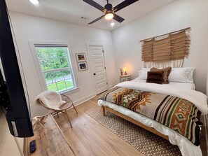 2 slaapkamers, een strijkplank/strijkijzer, wifi, beddengoed