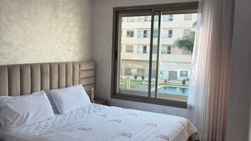 2 bedrooms, WiFi, bed sheets