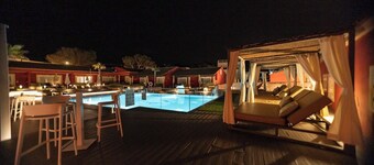 Apartment 'Standard 9' with Shared Pool, Wi-Fi and Air Conditioning