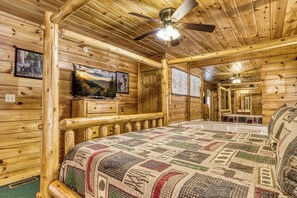 2 makuuhuonetta, silitysrauta/-lauta, ilmainen Wi-Fi, vuodevaatteet