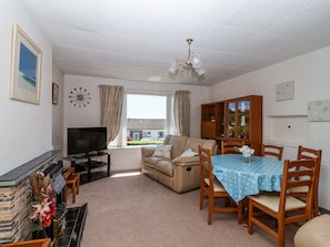 Fireplace, DVD player
