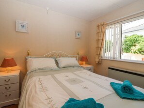 2 habitaciones, decoración personalizada y muebles diferentes 