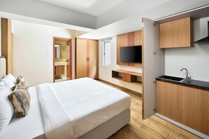 Habitación doble superior | Caja fuerte, escritorio, espacio para trabajar con un portátil