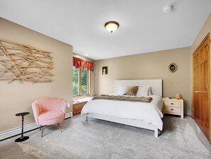 5 Schlafzimmer, Bügeleisen/Bügelbrett, WLAN, Bettwäsche